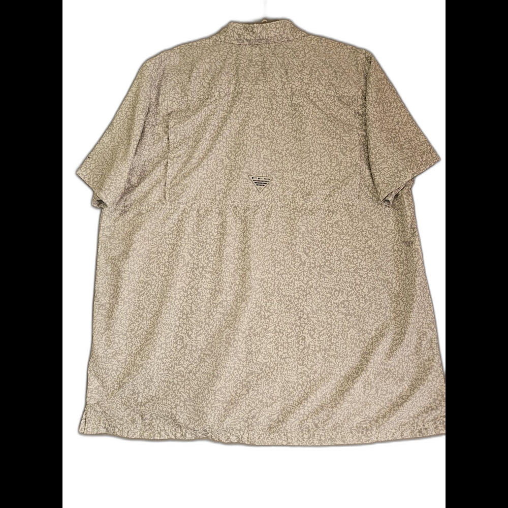 Columbia Women's PFG Vented Button-Up Shirt, GrayPrint Short Sleeve, Size 1X